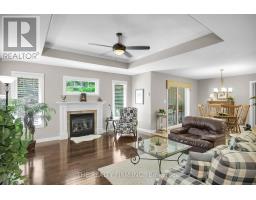 364 DARCY DRIVE E - 9