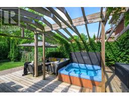 167 TECUMSEH AVENUE E - 29