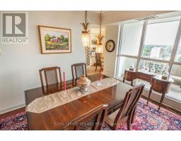 1401 - 389 DUNDAS STREET - 13