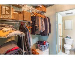 1401 - 389 DUNDAS STREET - 26