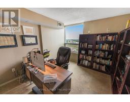 1401 - 389 DUNDAS STREET - 32