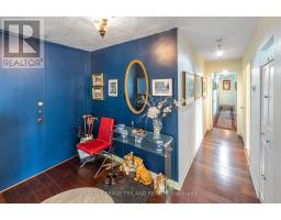 1401 - 389 DUNDAS STREET - 4