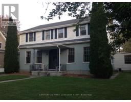 204 SELKIRK STREET - 1
