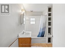 18 FOURTH AVENUE - 22