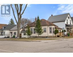 18 FOURTH AVENUE - 3
