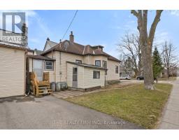 18 FOURTH AVENUE - 4
