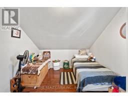 18 FOURTH AVENUE - 43