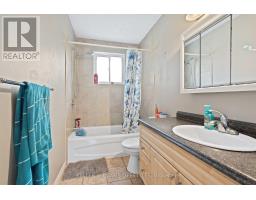56 STROUD CRESCENT - 11