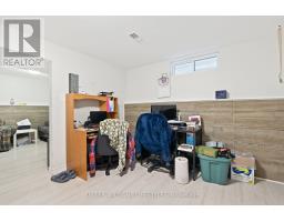 56 STROUD CRESCENT - 14