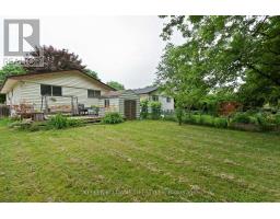 56 STROUD CRESCENT - 17