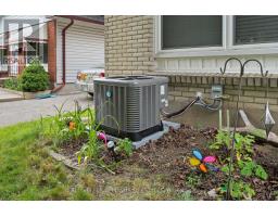 56 STROUD CRESCENT - 23