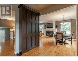 17 CARLETON COURT - 13