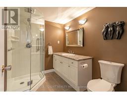 17 CARLETON COURT - 23