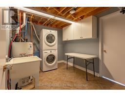 17 CARLETON COURT - 24