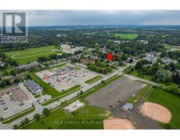 17 CARLETON COURT - 37
