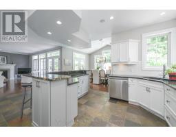 978 CHERRYHAVEN DRIVE - 24