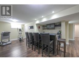 978 CHERRYHAVEN DRIVE - 46