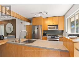 470 BEACHWOOD AVENUE - 12