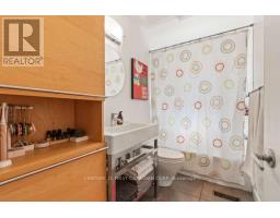 470 BEACHWOOD AVENUE - 21