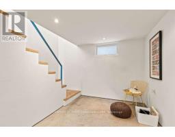 470 BEACHWOOD AVENUE - 23
