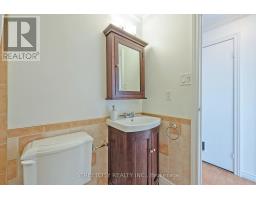 701 - 986 HURON STREET - 22