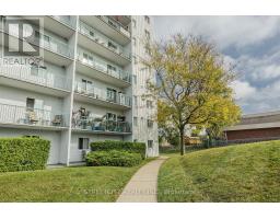 701 - 986 HURON STREET - 31