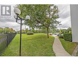 701 - 986 HURON STREET - 33