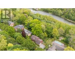 41 HAMPTON CRESCENT - 3