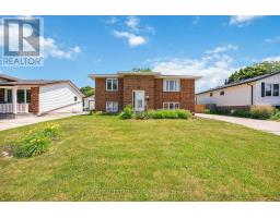 106 HASTINGS CRESCENT E - 1