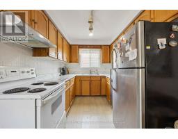 106 HASTINGS CRESCENT E - 9