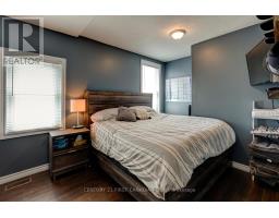 4 ADELAIDE STREET S - 9