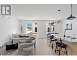 44 - 147 SCOTTS DRIVE - 15