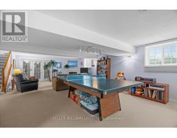 40 LAKESIDE CIRCLE - 32