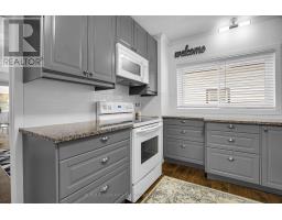 432 SPRUCE STREET N - 15