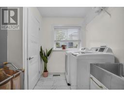432 SPRUCE STREET N - 18