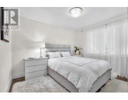 432 SPRUCE STREET N - 23