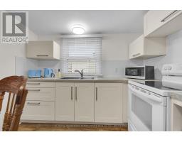 432 SPRUCE STREET N - 28