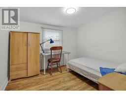 432 SPRUCE STREET N - 31