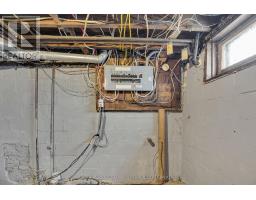 432 SPRUCE STREET N - 40