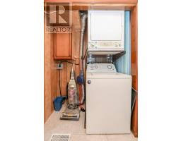 230 SUNSET DRIVE - 26