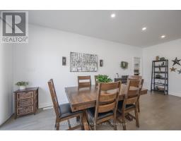 64 - 383 DAVENTRY WAY - 28