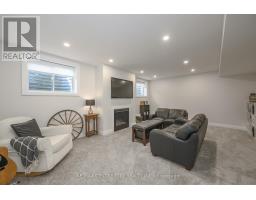 64 - 383 DAVENTRY WAY - 37