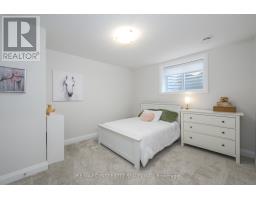 64 - 383 DAVENTRY WAY - 40