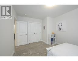 64 - 383 DAVENTRY WAY - 41