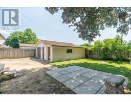 1697 MOFFATT AVENUE - 32