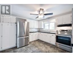 100 - 159 SANDRINGHAM CRESCENT - 11