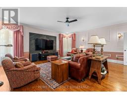 203 RIVERSIDE DRIVE - 19
