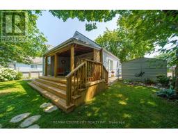 10 PARKSIDE DRIVE - 23