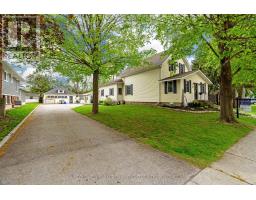 103 RICHMOND STREET S - 2