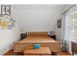 103 RICHMOND STREET S - 43